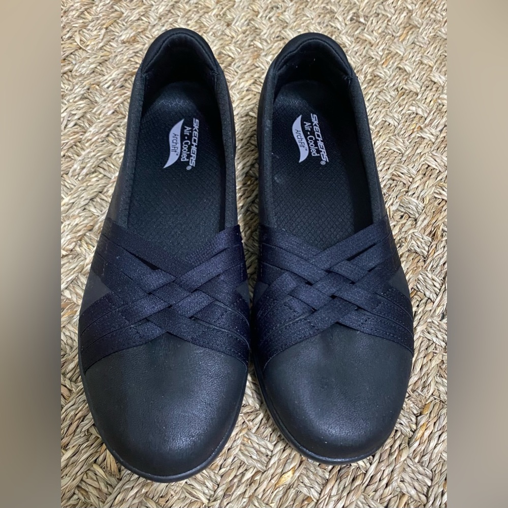 Sketchers air cooled arch fit size 7